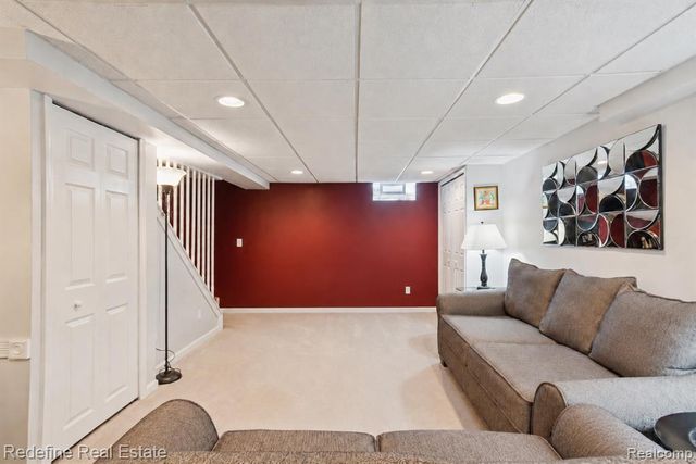 50340 Helfer Boulevard, Wixom, MI 48393