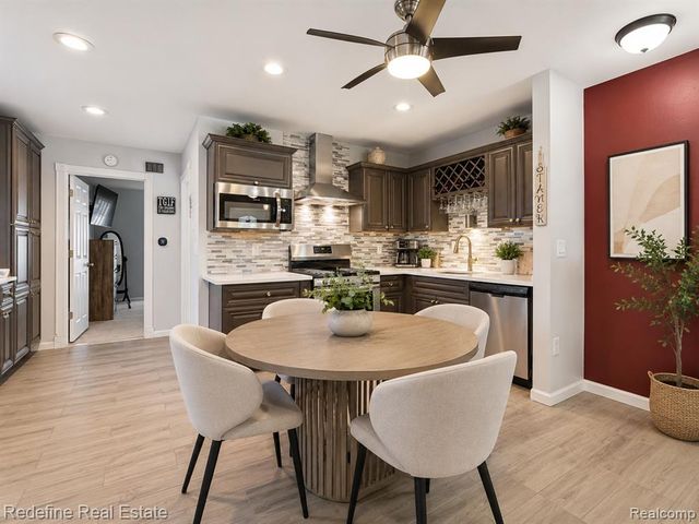 50340 Helfer Boulevard, Wixom, MI 48393