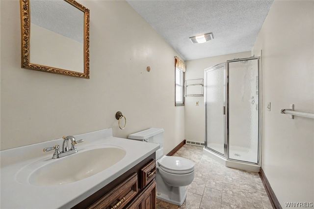 455 Meadow Drive, West Seneca, NY 14224