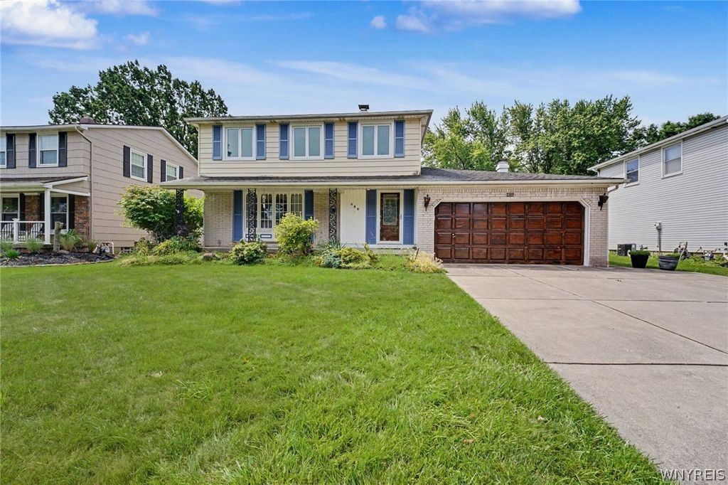 455 Meadow Drive, West Seneca, NY 14224