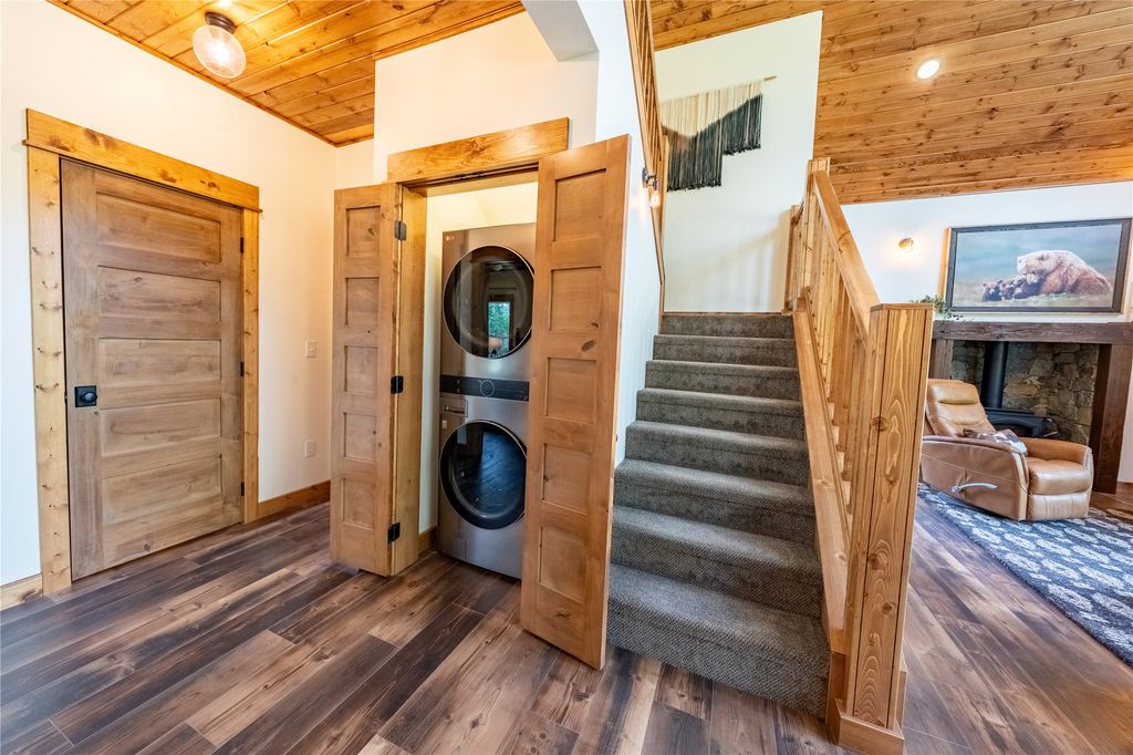 Image 17 of property listing at 331 Cheyenne Court, Troy, MT 59935