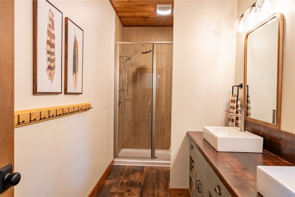 Image 19 of property listing at 331 Cheyenne Court, Troy, MT 59935