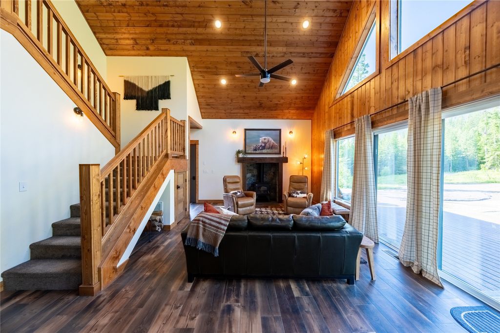 Image 8 of property listing at 331 Cheyenne Court, Troy, MT 59935
