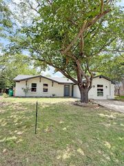 505 Woodford Lane, Denton, TX 76209