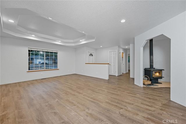 19231 Ravenhill Road, Hidden Valley Lake, CA 95467