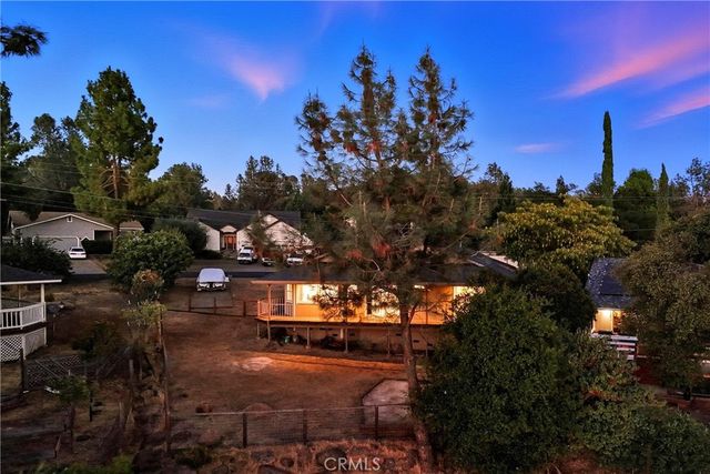 19231 Ravenhill Road, Hidden Valley Lake, CA 95467