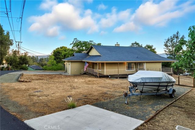 19231 Ravenhill Road, Hidden Valley Lake, CA 95467