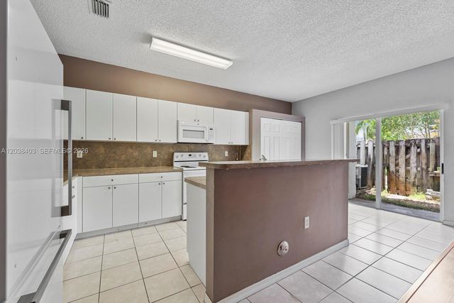 2222 SE 24th Pl 2222, Homestead, FL 33035
