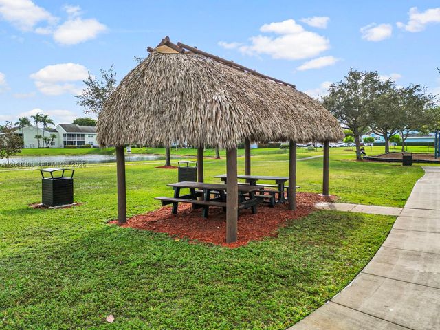 2222 SE 24th Pl 2222, Homestead, FL 33035