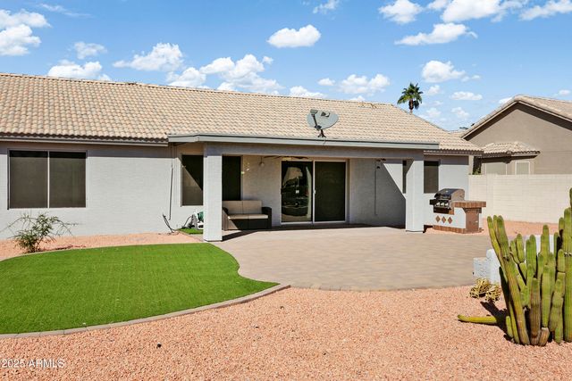 23811 S Berrybrook Drive, Sun Lakes, AZ 85248