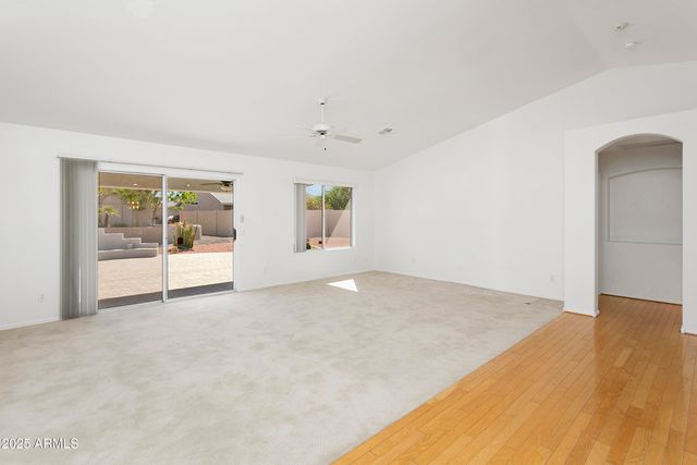 23811 S Berrybrook Drive, Sun Lakes, AZ 85248