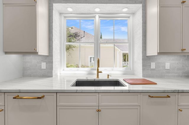 118 Scott Street, Charleston, SC 29492