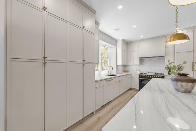 118 Scott Street, Charleston, SC 29492
