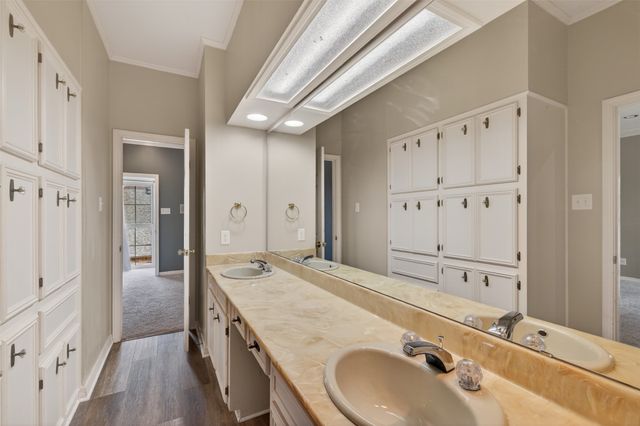 72 Spring Lake Way, Shreveport, LA 71106