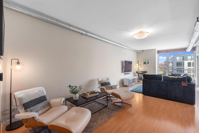 1541 N Jefferson STREET #408, Milwaukee, WI 53202