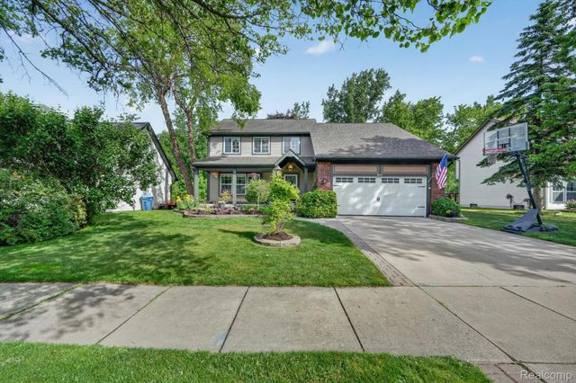 611 THORNEHILL Trail, Oxford Village, MI 48371
