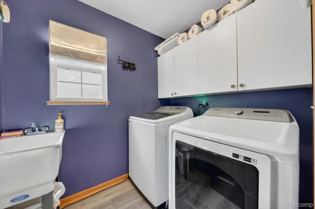 611 THORNEHILL Trail, Oxford Village, MI 48371
