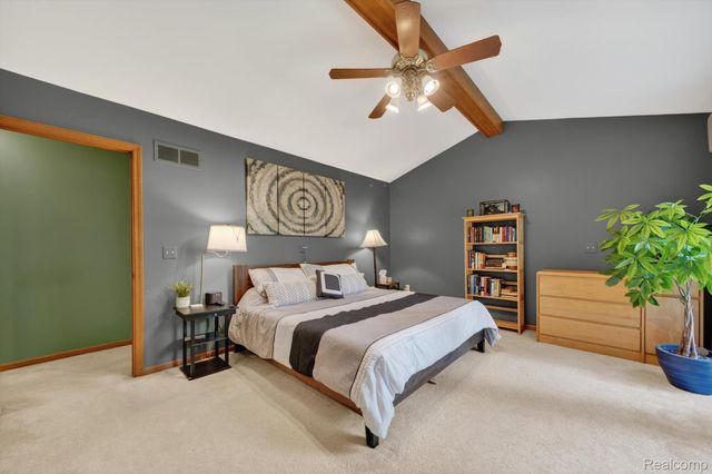 611 THORNEHILL Trail, Oxford Village, MI 48371