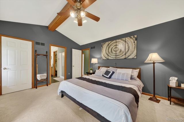 611 THORNEHILL Trail, Oxford Village, MI 48371