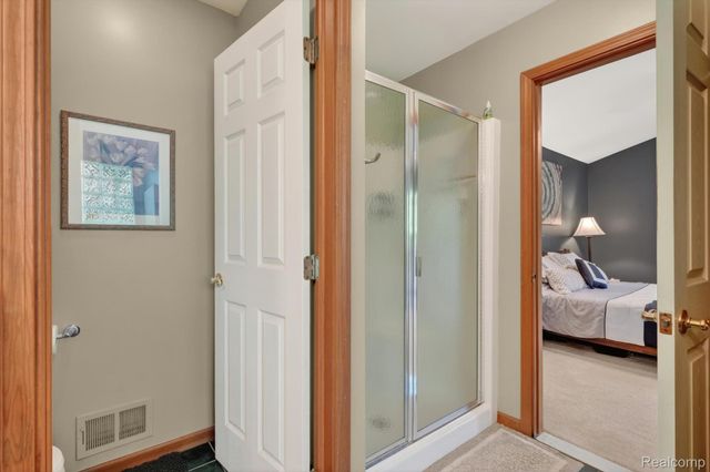 611 THORNEHILL Trail, Oxford Village, MI 48371