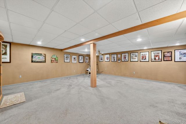 611 THORNEHILL Trail, Oxford Village, MI 48371
