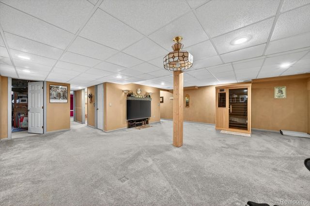 611 THORNEHILL Trail, Oxford Village, MI 48371
