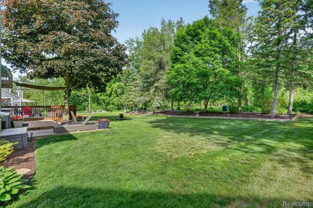 611 THORNEHILL Trail, Oxford Village, MI 48371