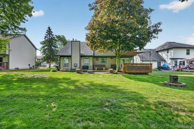 611 THORNEHILL Trail, Oxford Village, MI 48371