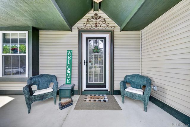 611 THORNEHILL Trail, Oxford Village, MI 48371