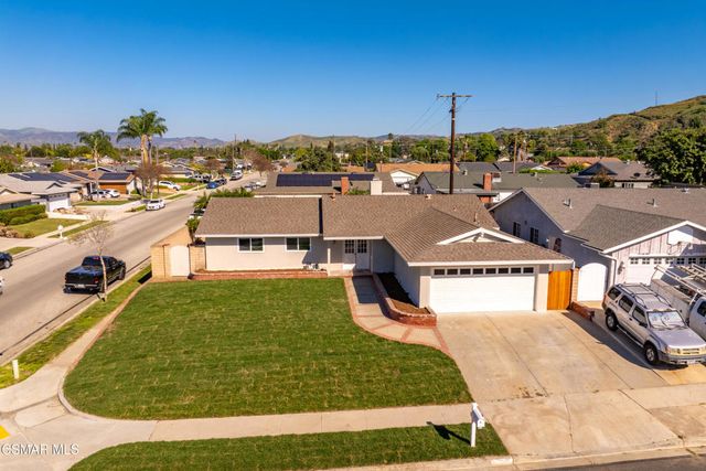 952 Moffatt Circle, Simi Valley, CA 93065