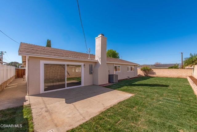 952 Moffatt Circle, Simi Valley, CA 93065