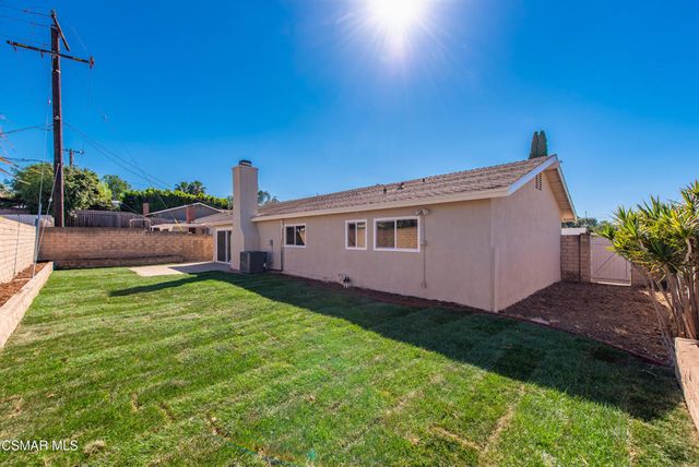 952 Moffatt Circle, Simi Valley, CA 93065