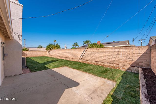 952 Moffatt Circle, Simi Valley, CA 93065