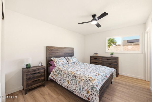 952 Moffatt Circle, Simi Valley, CA 93065