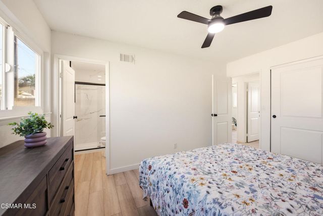 952 Moffatt Circle, Simi Valley, CA 93065