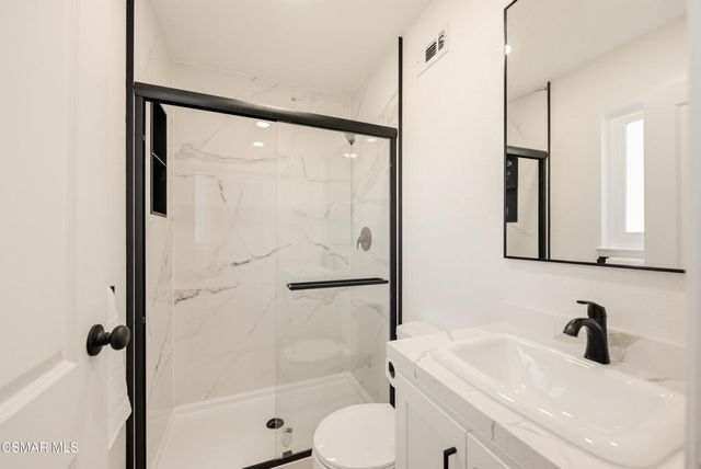 952 Moffatt Circle, Simi Valley, CA 93065