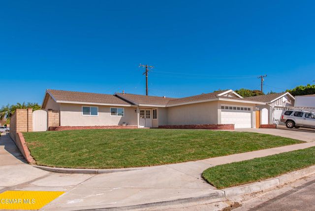 952 Moffatt Circle, Simi Valley, CA 93065