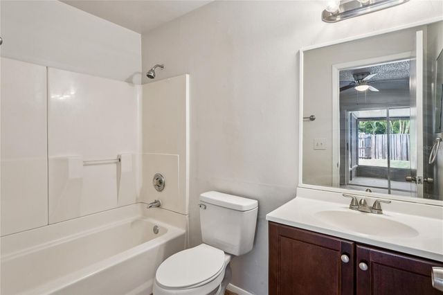 11321 BLACKBARK DRIVE, Riverview, FL 33579