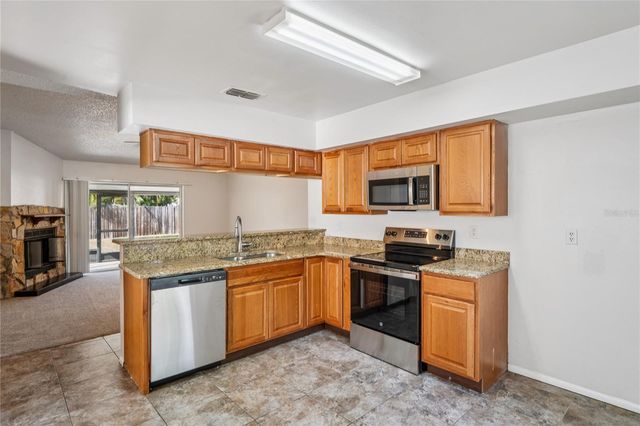 11321 BLACKBARK DRIVE, Riverview, FL 33579