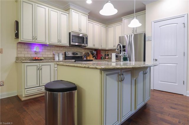 3545 Sainsbury Lane, Greensboro, NC 27409