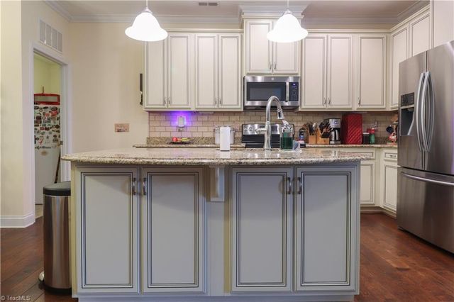 3545 Sainsbury Lane, Greensboro, NC 27409