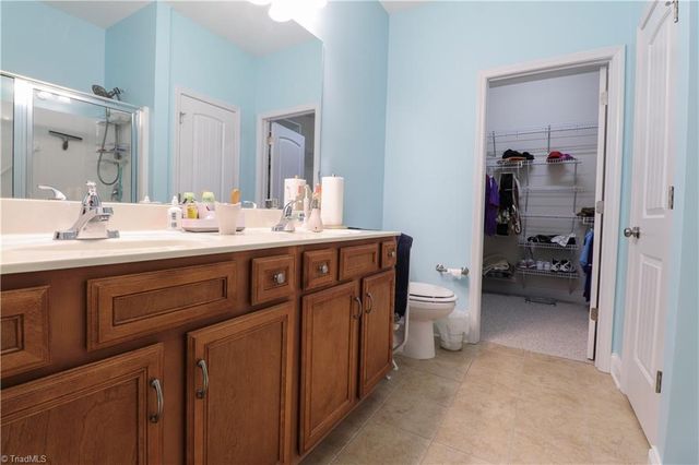 3545 Sainsbury Lane, Greensboro, NC 27409