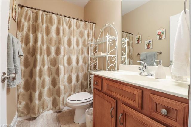 3545 Sainsbury Lane, Greensboro, NC 27409