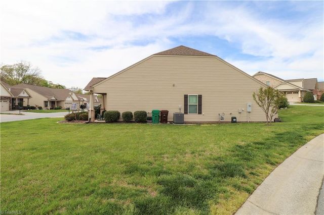3545 Sainsbury Lane, Greensboro, NC 27409