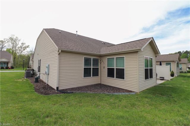 3545 Sainsbury Lane, Greensboro, NC 27409