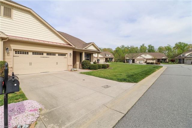 3545 Sainsbury Lane, Greensboro, NC 27409