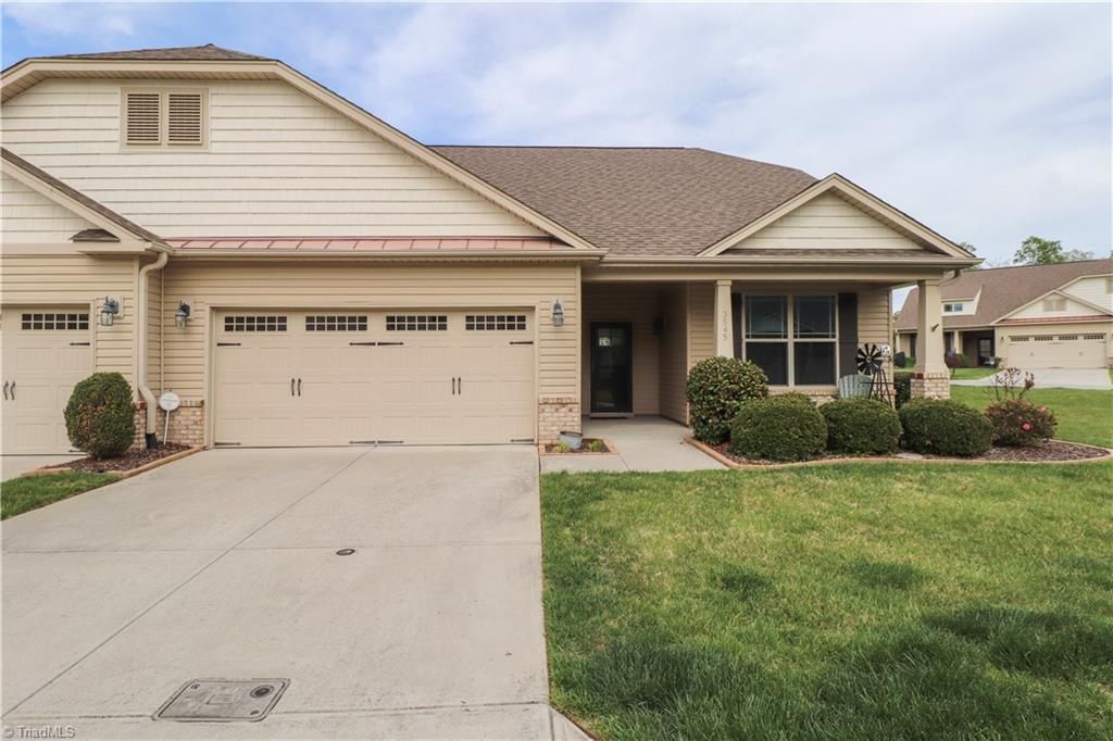 3545 Sainsbury Lane, Greensboro, NC 27409