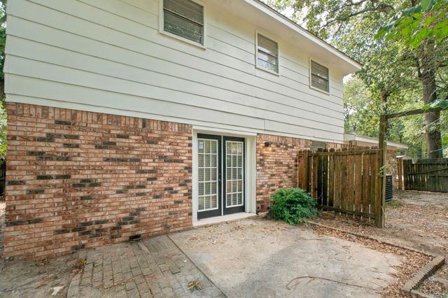 37 Forrest Court, Conway, AR 72034