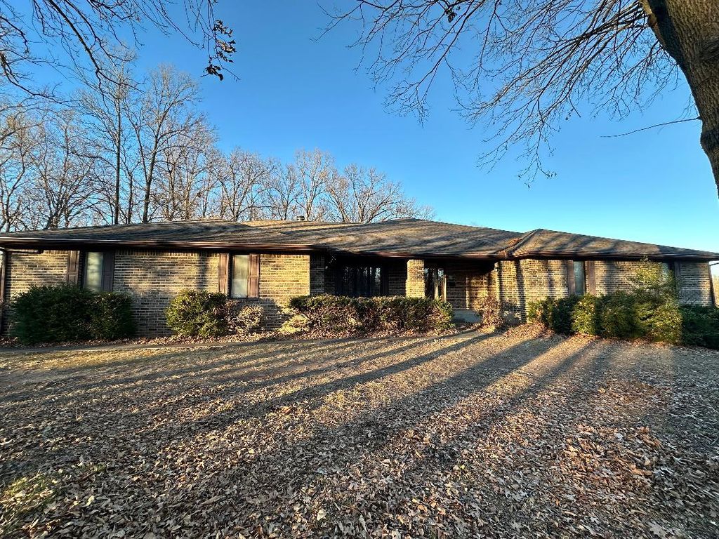 4669 E 13th Street, Joplin, MO 64801