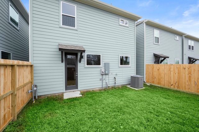 8115 Esther Acres, Houston, TX 77088